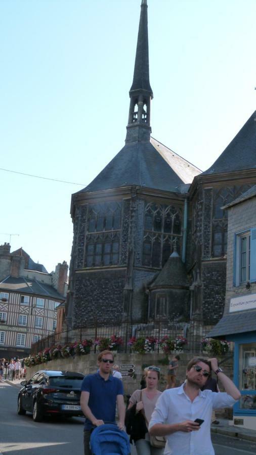 Вилла Laroulottedubec Malleville-sur-le-Bec Экстерьер фото